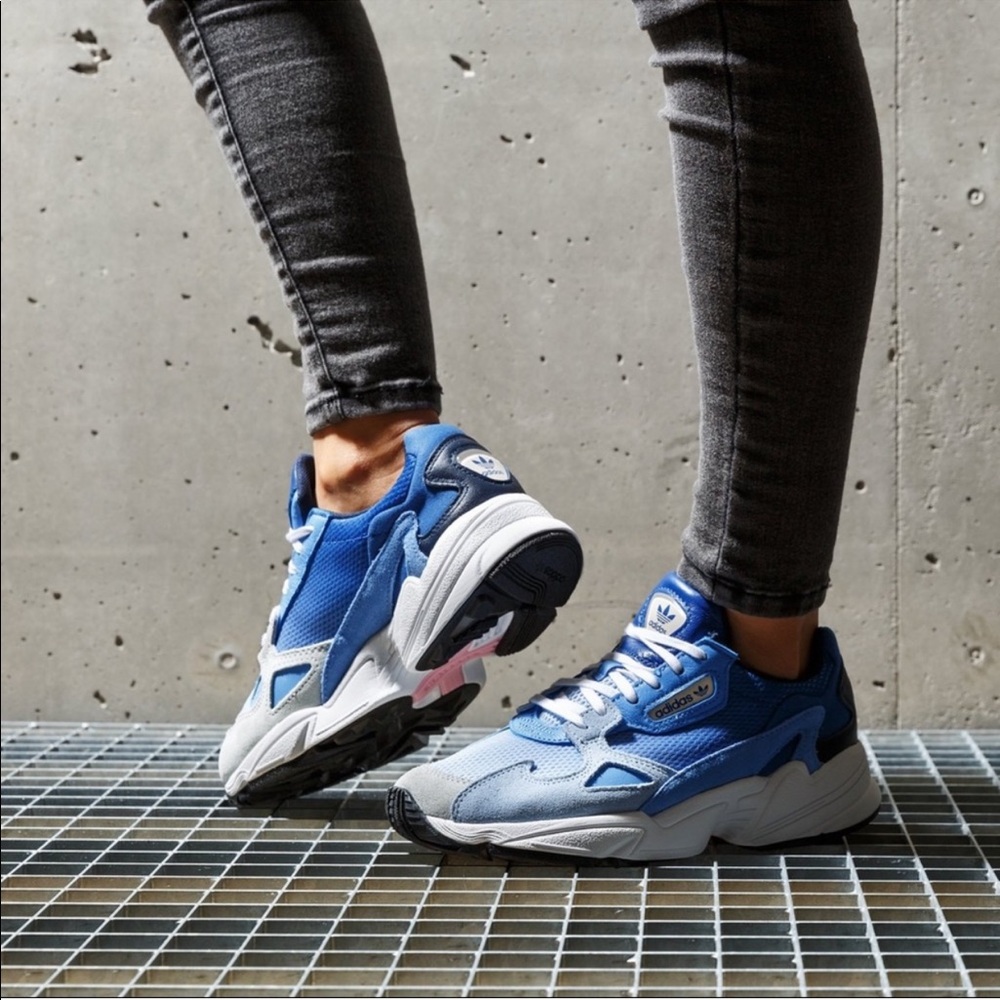 adidas Womens 7.5 Triple Blue Falcon Sneakers - Picture 9 of 9